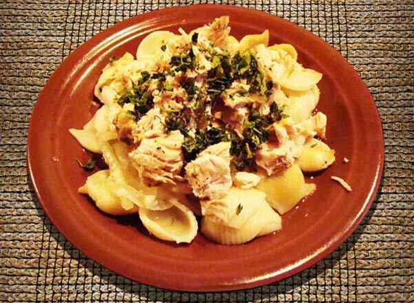 Макароны с курицей в мультиварке
