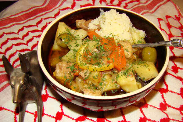 Таджин - мясное рагу с овощами и оливками