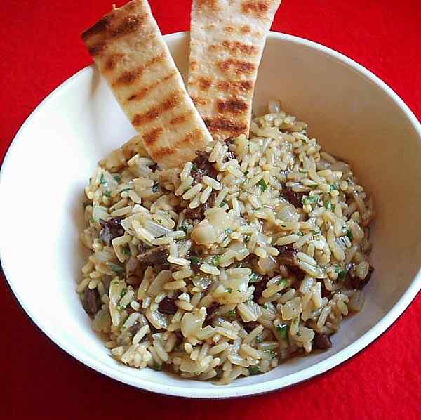 Классическое ризотто с грибами, сыром и белым вином
