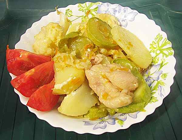 Рагу в мультиварке из курицы и овощей Рагу в мультиварке