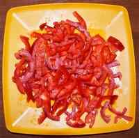 Куриная грудка с овощами