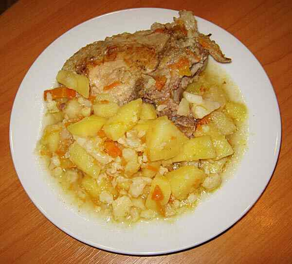 Свинина с картошкой и капустой Свинина с картошкой в мультиварке