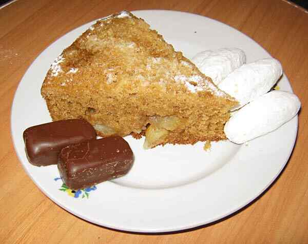 Манник с яблоками и корицей