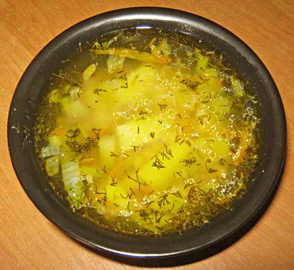 Рассольник с перловкой в мультиварке