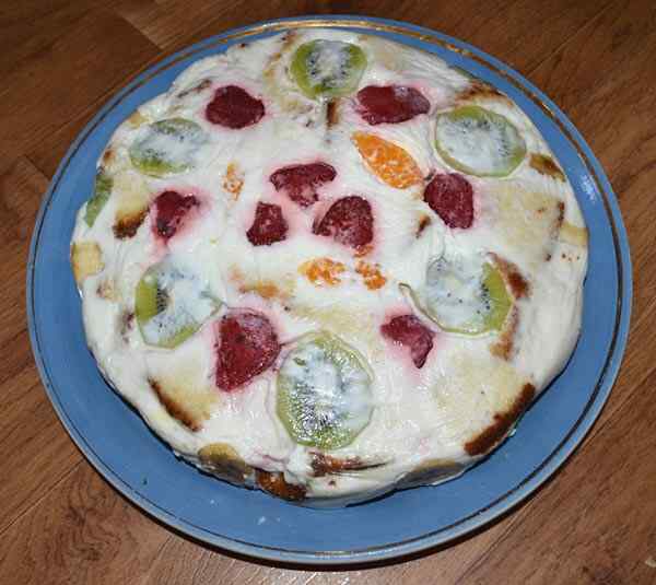 Пирог с клубникой в мультиварке