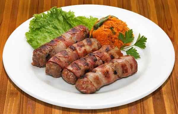 Мясной рулет в мультиварке