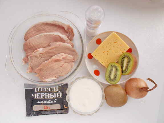 Нарезаем мясо на кусочки