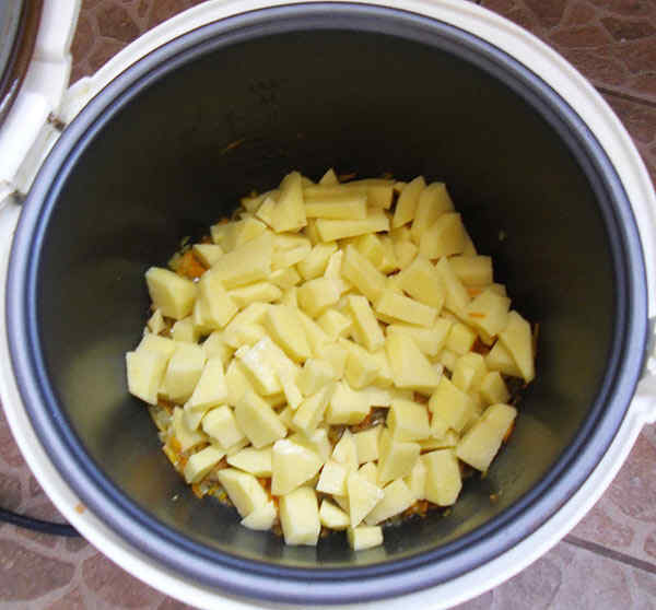 Добавляем картофель