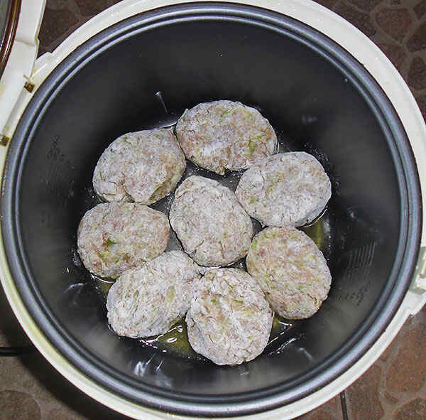 Мясной фарш в мультиварке