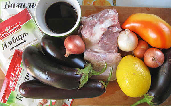 Мясной гуляш в мультиварке