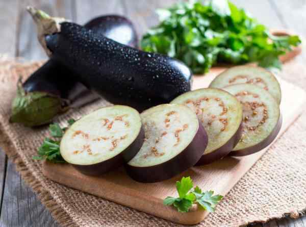 Пять лучших блюд из баклажанов: быстро и вкусно Пять лучших блюд из баклажанов: быстро и вкусно