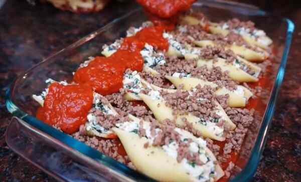 Макароны ракушки фаршированные фаршем рецепт с фото