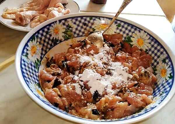 Фаршированные куриные ножки с грибами