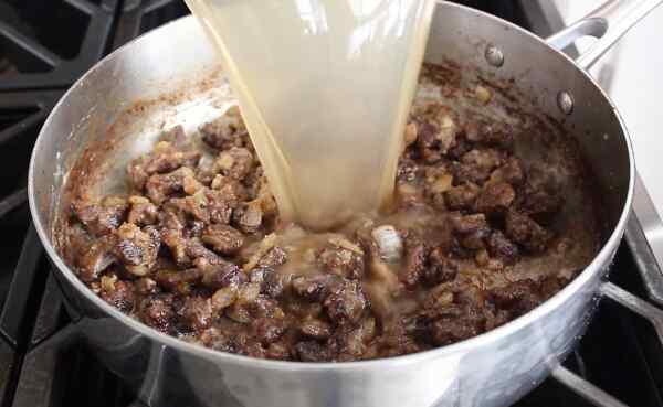 Вкусная поджарка из свинины с подливкой рецепт