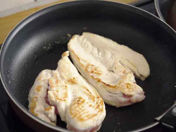 Гороховый суп из курицы в мультиварке