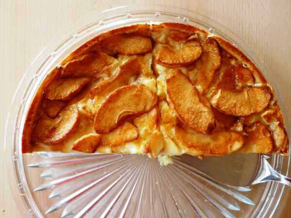 Шарлотка пышная с яблоками рецепт