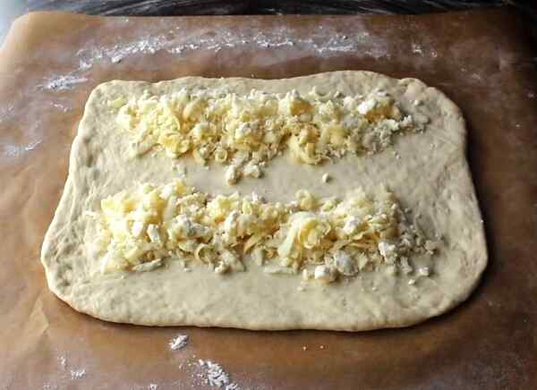 Хачапури лодочка с яйцом и сыром