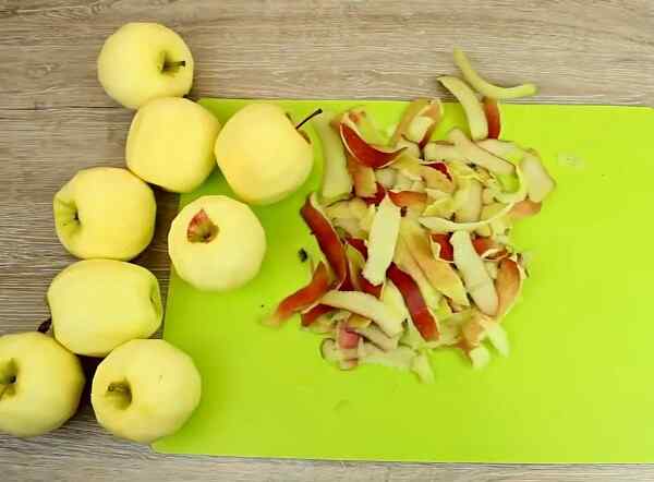 Яблочный пирог на манке