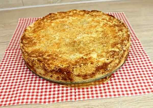 Яблочный пирог в духовке с манкой