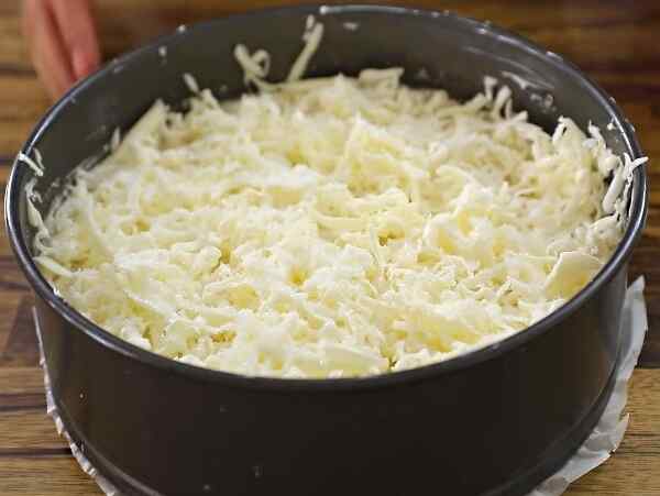 Яблочный пирог из овсяных хлопьев и муки