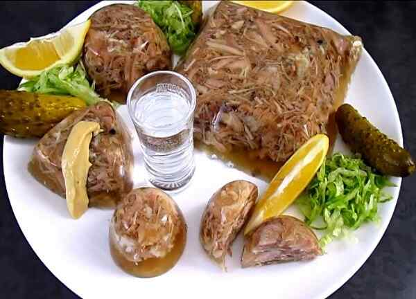 Вкусный холодец из свиных ножек и рульки