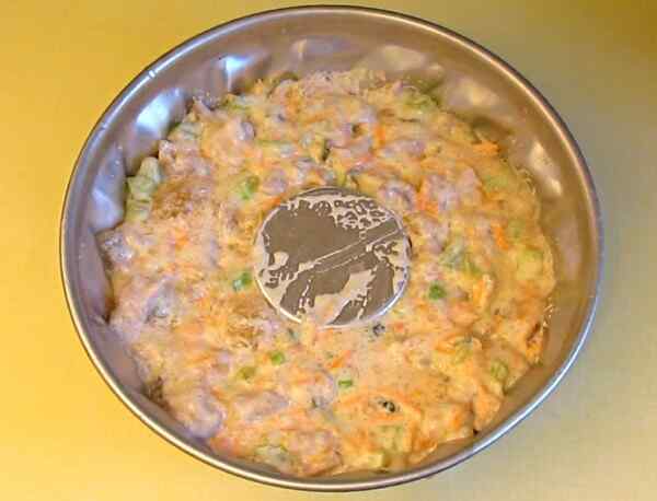 Салат с кукурузой корейской морковью и курицей