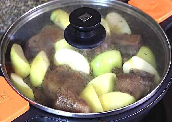 Как приготовить домашнюю утку кусочками