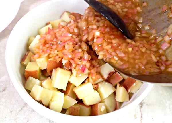 Немецкий картофельный салат с беконом